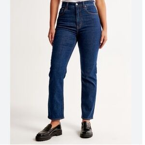 Abercrombie and Fitch jeans - size 33 curve love. New without tags.
